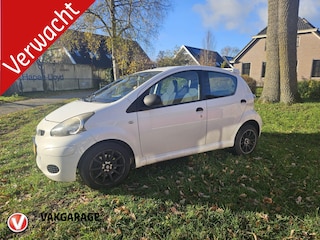 Toyota Aygo 1.0-12V Now | Airco | Sportvelgen | Nieuwe koppeling en Apk |