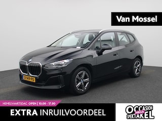 BMW 2-serie Tourer 230e xDrive | AUTOMAAT | TREKHAAK | HEAD-UP DISPLAY | 360 CAMERA | NAVIGATIE | MEMORY STOELEN | STOELVERWARMING |