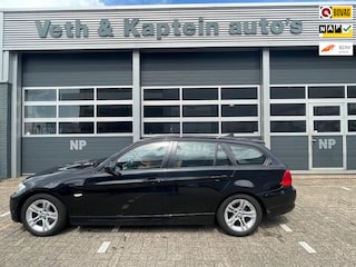 BMW 3-serie Touring 318d Corporate Lease Luxury Line