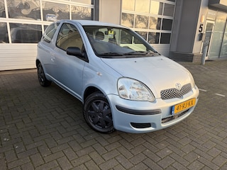 Toyota Yaris 1.0 VVT-i Terra