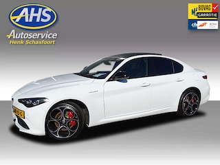 Alfa Romeo Giulia 2.0 T GME AWD Veloce 280PK, panoramadak!