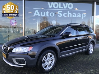 Volvo XC70 2.0 D4 FWD Summum 5 cilinder Automaat | Rijklaar incl garantie | Trekhaak afneembaar Xenon meesturend Stoelverwarming
