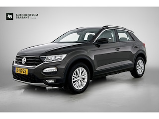 Volkswagen T-Roc 1.0 TSI Style(Goed OnderH, Navi, Carplay, StoelV, Parkeersensoren, Etc)