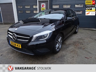 Mercedes-Benz A-klasse 180 Edition Navigatie 4U3, 33.000 KM, Nederlandse auto, PDC/NAV/TEL, Zeer nette auto.