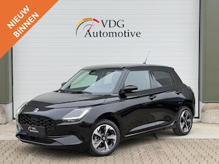 Suzuki Swift 1.2 Style Smart Hybrid / Navi / Camera / Clima / Adaptive Cruise / Keyless / Stoelverwarming / Carplay