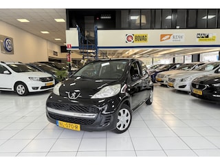 Peugeot 107 1.0-12V XR APK