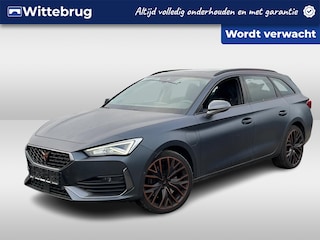 Cupra Leon 1.4 e-Hybrid 245pk DSG VZ Black Edition / Matte Lak/ Panorama dak / Leer / Geheugenstoel / Supersport stuurwiel / Elek Achterklep / Camera / LED / 19'' LMV