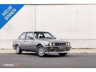 BMW 318i