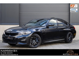 BMW 330e PANO MEMORY M PAKKET CAMERA HUD