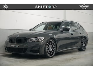 BMW 3-serie Touring 330e M-Sport | Panoramadak | Harman Kardon | Head Up | 20" | Elektr. Trekhaak