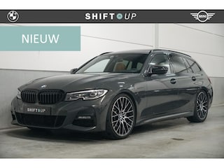 BMW 3-serie Touring 330e M-Sport | Panoramadak | Harman Kardon | Head Up | 20" | Elektr. Trekhaak