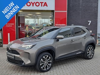 Toyota Yaris Cross 1.5 Hybrid Dynamic ELEKTRISCHE ACHTERKLEP STOEL EN STUURVRWARMING ACHTERUITRIJCAMERA
