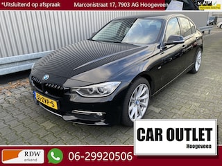 BMW 320i EfficientDynamics Edition Upgrade Edition 160DkmNAP, Leer, Clima, Navi, CC, PDC, LM, Trekh, nw. APK – Inruil Mogelijk –