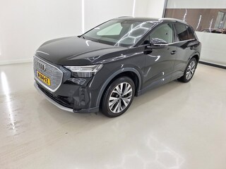 Audi Q4 40 Launch edition Advanced 77 kWh TREKHAAK 1e Eigenaar
