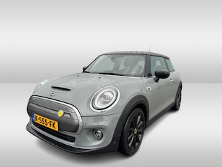 Mini Mini Electric Yours 33 kWh / SoH 95% / Full option! / Panoramadak / Camera / Head-up / Leder / Harman Kardon / Keyless / 17'' / CarPlay / Stoelverwarming / Matrix LED / DAB / Cruise Control