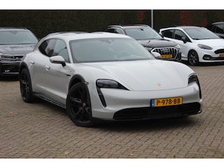Porsche Taycan 4 93 kWh / Panoramadak / 360Camera / Keyless / 21'' / Sportchrono / Bose / Stoelverwarming V+A / DAB / Cruise Control