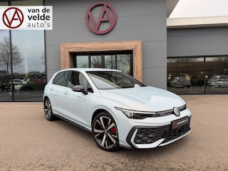 Volkswagen Golf 1.5 eHybrid GTE 272pk | Led IQ light | Trekhaak | Head-up | Dode hoek | Camera | Rijklaar incl. verlengde garantie