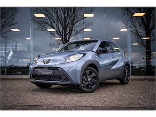 Toyota Aygo 1.0 VVT-i S-CVT Play ** Two-tone ** Navigatie ** Camera