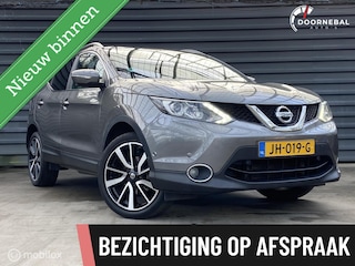 Nissan Qashqai 1.2 Premier Edition / 360 CAM / LEER / TREKHAAK