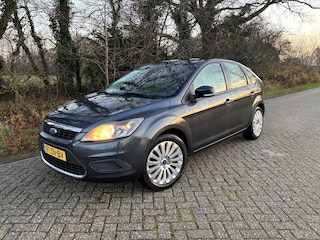 Ford Focus 1.6 Titanium 5-Drs