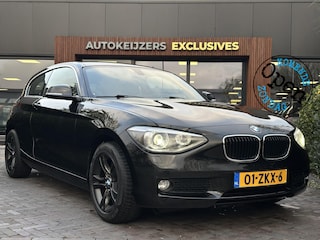 BMW 114i Business+ Leder Navi Parkeersensoren Mistlampen Cruise control 16"L.M.