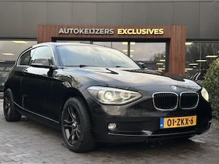 BMW 114i Business+ Leder Navi Parkeersensoren Mistlampen Cruise control 16"L.M.