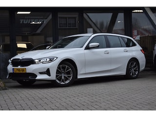 BMW 3-serie Touring 318i High Executive Sport Line | TREKHAAK | APPLE CARPLAY | NAP | DEALER ONDERHOUDEN | ANDROID AUTO