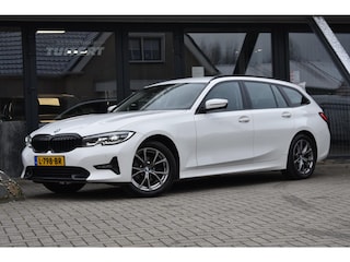 BMW 3-serie Touring 318i High Executive Sport Line | TREKHAAK | APPLE CARPLAY | NAP | DEALER ONDERHOUDEN | ANDROID AUTO
