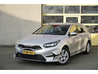 Kia Ceed Sportswagon 1.0 T-GDi DynamicLine BJ2022 Lmv 16" | Led | Pdc | Navi | Achteruitrijcamera | App-Connect | Climate control | Cruise control | Getint glas