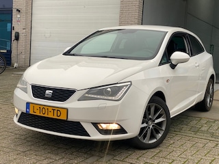 Seat Ibiza SC 1.2 TSI Style, I-TECH/sport pakket/ 1e EIG/ dealeronderhouden/ 1jaar apk/zeer nette auto.