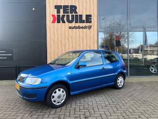 Volkswagen Polo 1.4 TRENDLINE Origineel NL / NAP