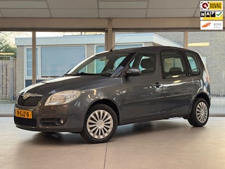 Skoda Roomster 1.4-16V Navigator |Nieuwe koppeling|Nieuwe Apk|Navigatie|Carplay|