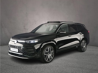 Volkswagen Tayron R-Line Edition 1.5 TSI eHybrid 272pk DSG Automaat Trekhaak, Panoramadak, Achteruitrijcamera, Elektrische achterklep, Adaptive cruise control