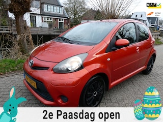 Toyota Aygo 1.0 VVT-i Comfort 5-deurs Airco Navi 2e eigenaar Zuinig A-Label
