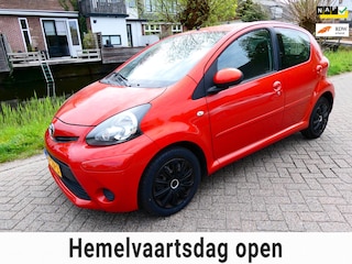 Toyota Aygo 1.0 VVT-i Comfort 5-deurs Airco Navi 2e eigenaar Zuinig A-Label