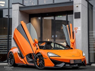 McLaren 570S Launch Edition / Carbon / B&W Audio / Ceramic / Lift