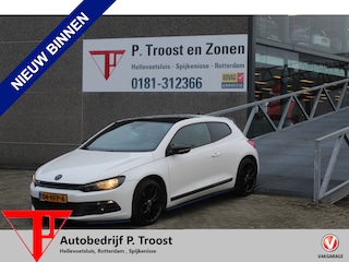 Volkswagen Scirocco 1.4 TSI Highline Plus MEENEEMPRIJSJE Panoramadak/Apple carplay/Climate control/Bluetooth