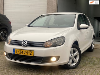 Volkswagen Golf 1.4 TSI Highline/5drs/1e EIG/ dealeronderhouden/ 1jaar apk/ volle opties/ zeer nette auto.