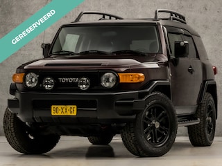 Toyota FJ Cruiser VVTi V6 243Pk Automaat (YOUNGTIMER, AIRCO, TREKHAAK, CRUISE, GETINT GLAS, NIEUWSTAAT)