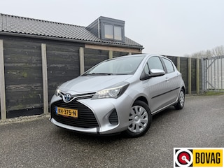 Toyota Yaris 1.5 Hybrid Aspiration dealer onderhouden!!
