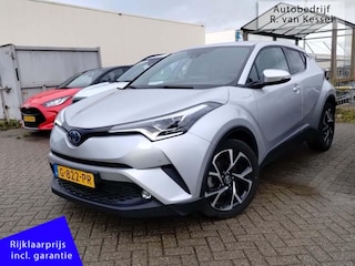Toyota C-HR 1.8 Hybrid Style Ultimate I Luxe! I Trekhaak I 1e Eig. I NL-auto