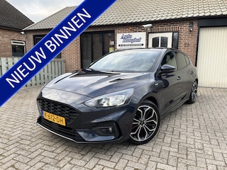 Ford Focus 1.0 EcoBoost Hybrid ST Line X Business 18"
