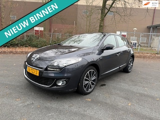 Renault Mégane 1.5 dCi Bose NETTE AUTO RIJDT EN SCHAKELT GOED