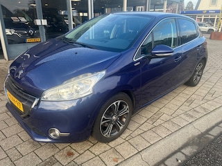 Peugeot 208 1.6 VTI ALLURE
