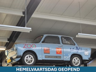 Trabant 601 Standaard U2 ACHTUNG BABY!