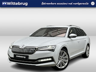 Skoda Superb Combi 1.4 TSI 218PK DSG iV Laurin & Klement / Panorama dak / Leer / Elec. Trekhaak /  App-connect / Achteruitrijcamera / Elek Achterklep / 19" LMV