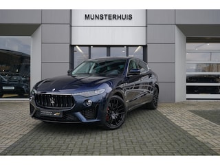Maserati Levante 3.0 V6 AWD GranSport | Voorstoelen / Achterbank verwarmd | Trekhaak | Schuif/Kantel dak |