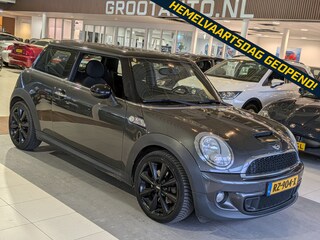 Mini Mini 1.6 Pepper Airco, Stuurbekrachtiging