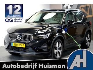 Volvo XC40 1.5 T5 193kW/262pk DCT7 Plug-in hybrid Plus Bright HARMAN/KARDON + NAPPALEDER + LANE ASSIST + STOEL-&STUURVERWARMING + LED KOPLAMPEN + CAMERA + EL.STOELVERSTELLING + KEYLESS ENTRY&GO + PD-GLASS + PARKSENSOREN + 18" LM-VELGEN!!