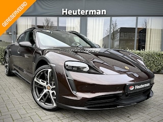 Porsche Taycan 4 93 kWh Pano/ Bose/ Sportstoelen/ Chrono